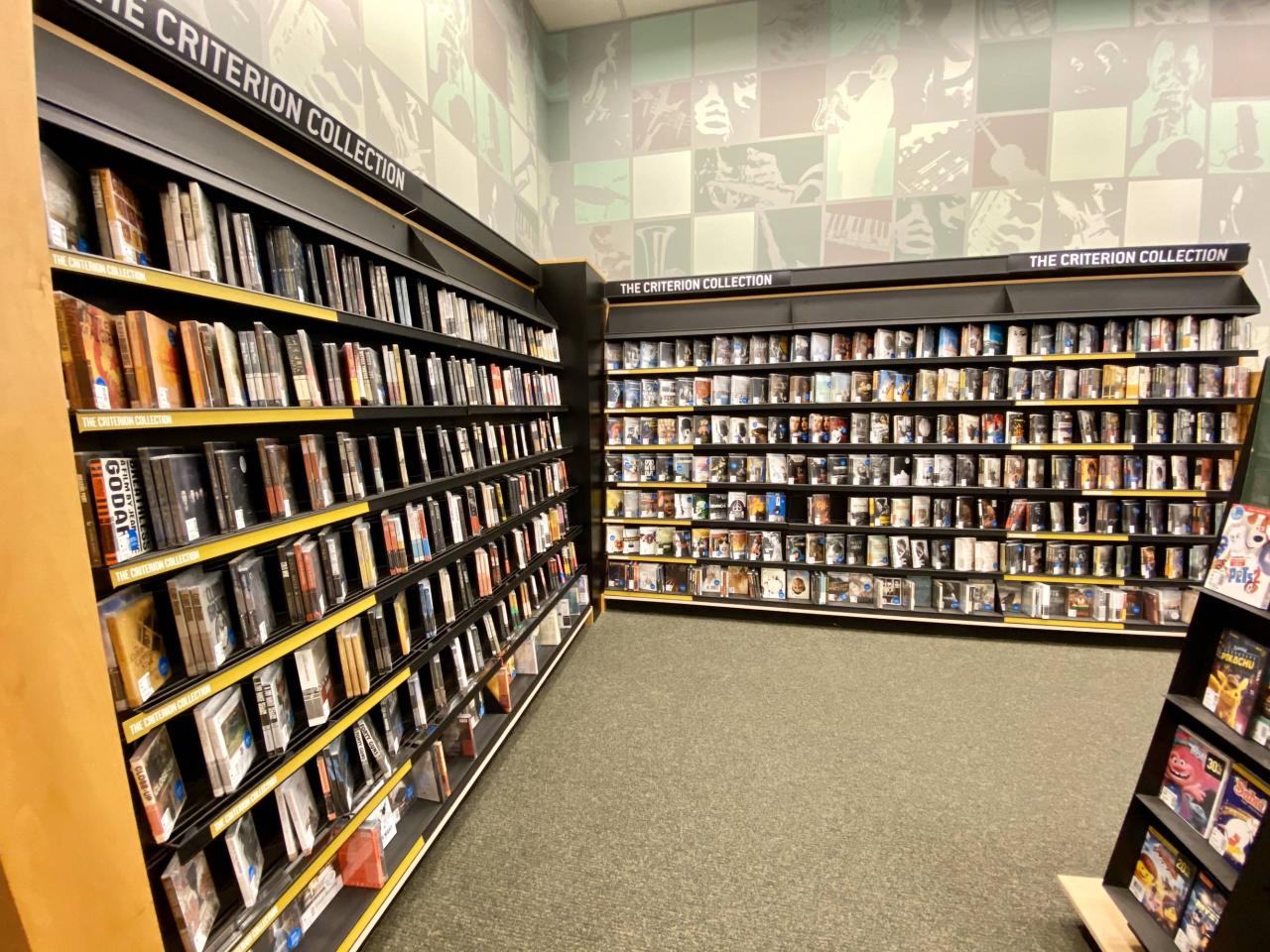 My first Barnes and Noble haul has arrived! : r/criterion