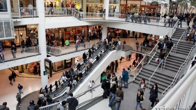 Chickona: Shopping Mall Near Me Now