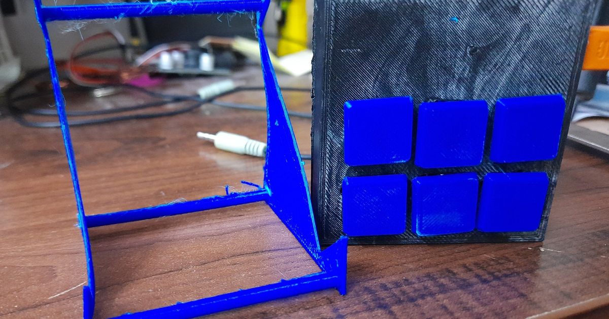 검은 색 표면에 두 개의 투명 플라스틱 병 · 무료 스톡 사진 검은 색 표면에 두 개의 투명 플라스틱 병 · 무료 스톡 사진