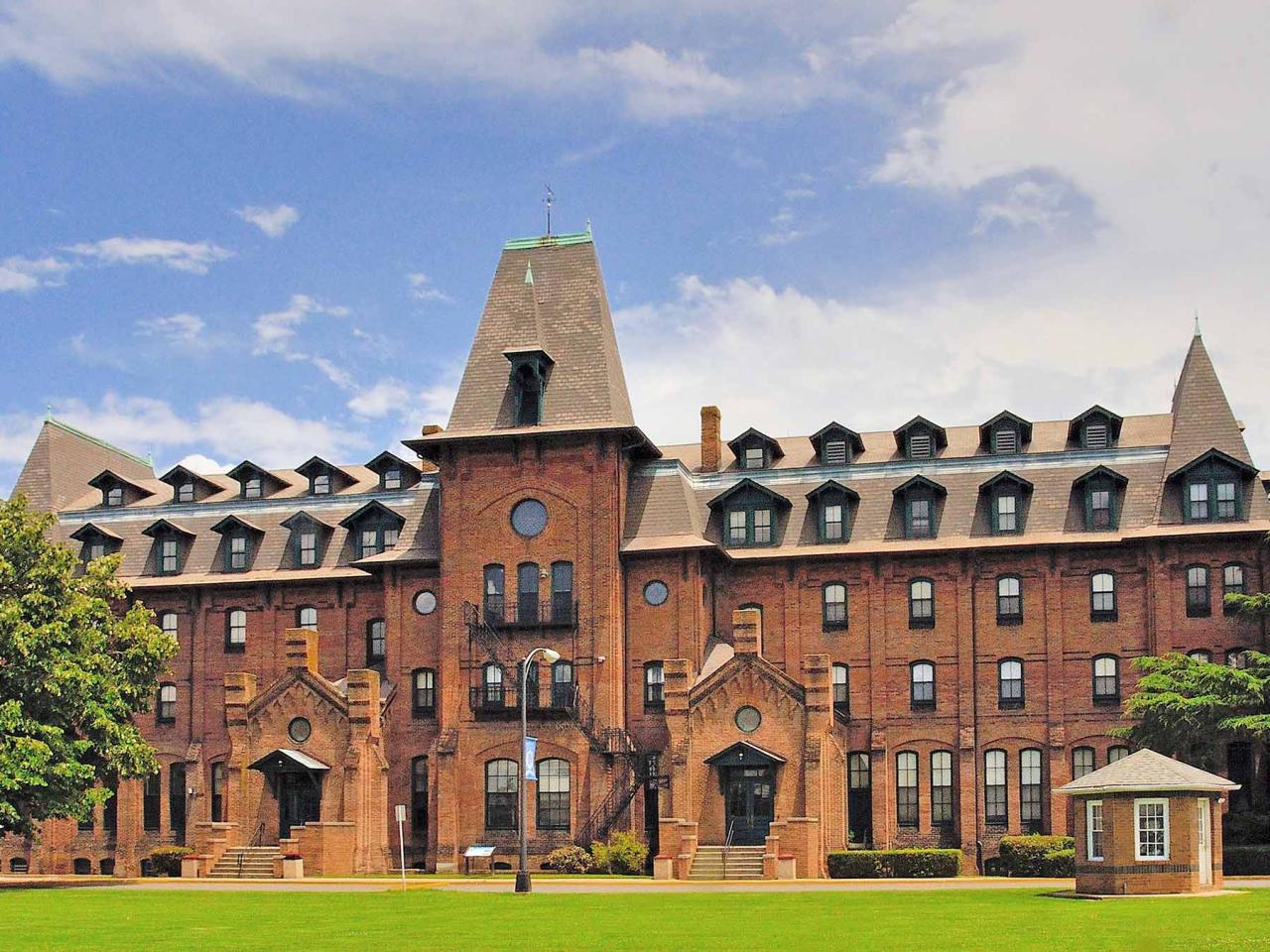 Hampton University Hampton University