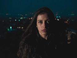 What is a flash sale on facebook and its benefits