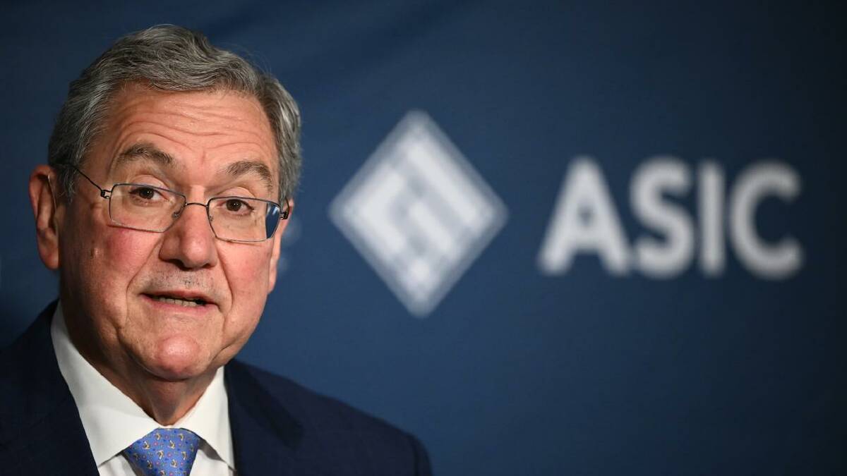 Free Images : laptop, computer, macbook, apple, typing, man, working ... Free Images : laptop, computer, macbook, apple, typing, man, working ...